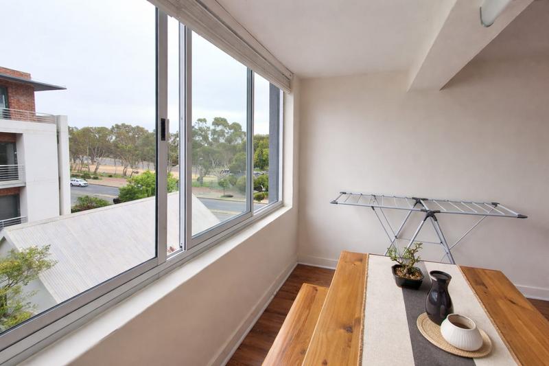 1 Bedroom Property for Sale in Green Point Western Cape
